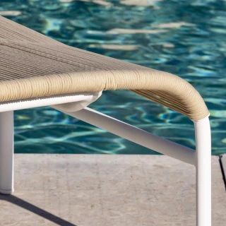 Loop sunlounger