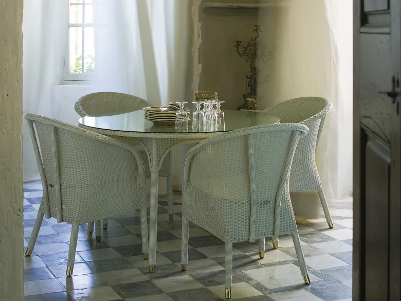 Chester dining chair