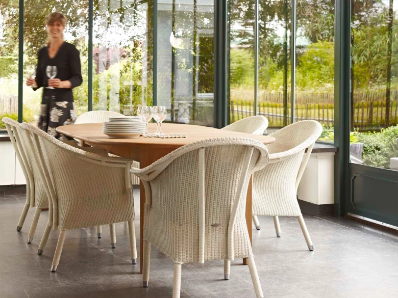 Victor dining armchair