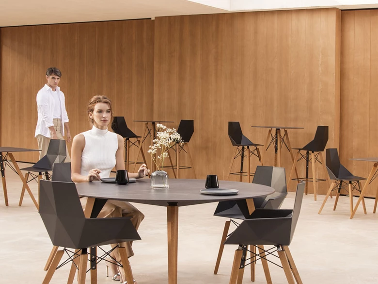 Tabouret Faz Wood avec accoudoirs (lot de 4)