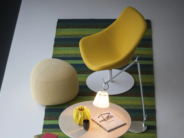 Fauteuil pivotant Auki S117