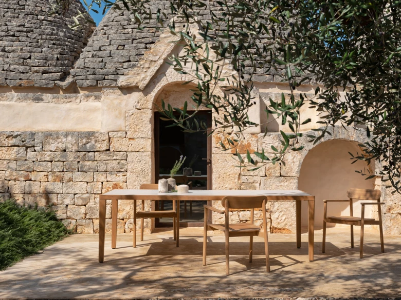 Freya dining armchair