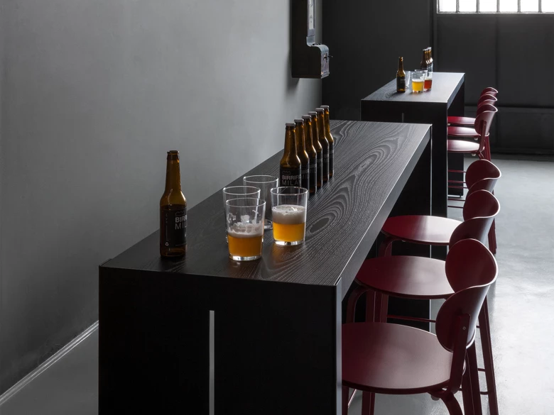 Tabouret en métal Stil S49