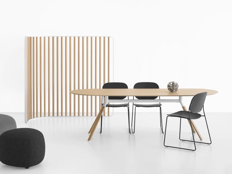 Table ovale Fork P128