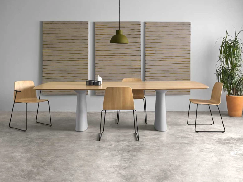 Chaise en bois Varya