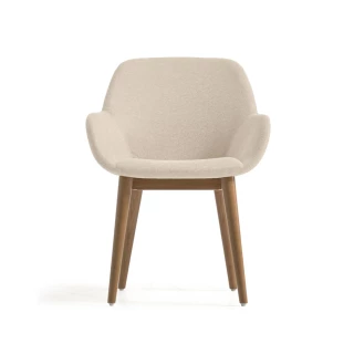 Chaise  Konna beige avec pieds en frêne foncé