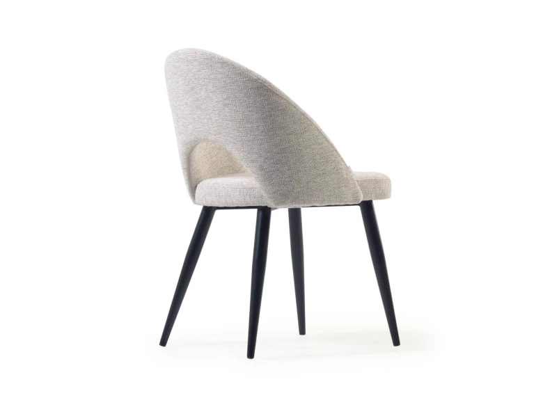 Chaise Mael beige avec pieds en acier noir