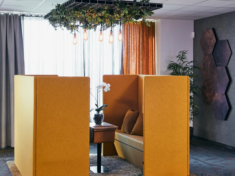 Off the Grid mural et plafond