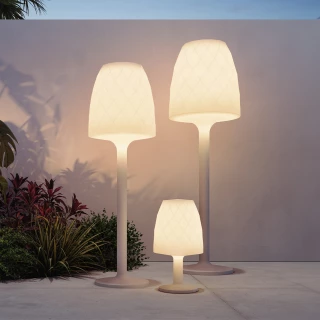Lampadaire extérieur Vases