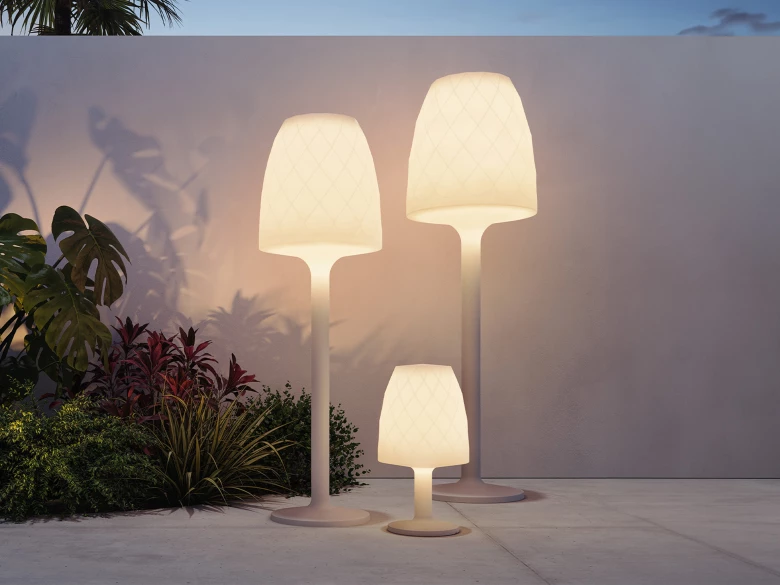 Lampadaire extérieur Vases