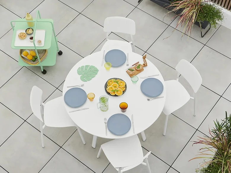 Table So'o Ø 117 cm