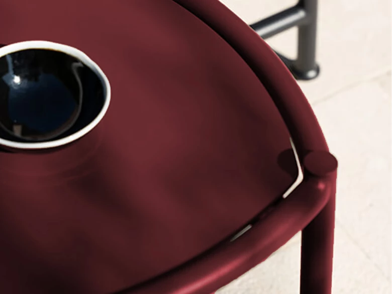 Table basse Ø 76 cm Antigua - rouge intense