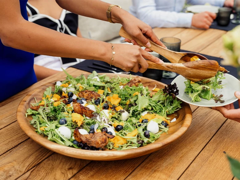 Table Low Dining Susan - teck recyclé