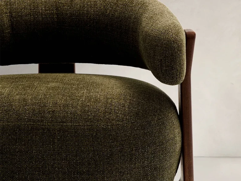 Fauteuil Granite - tissu chenille vert / bois de frêne finition foncée