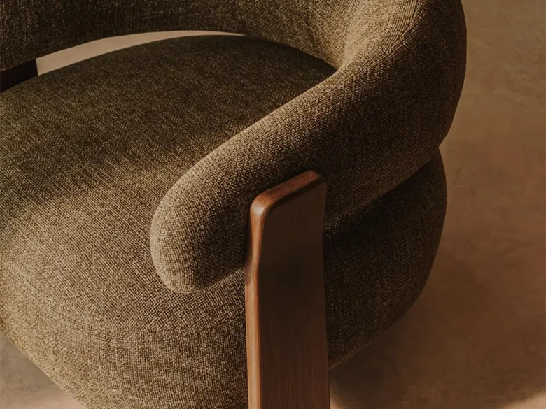 Fauteuil Granite - tissu chenille vert / bois de frêne finition foncée