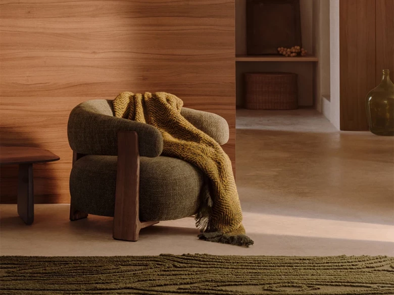 Fauteuil Granite - tissu chenille vert / bois de frêne finition foncée