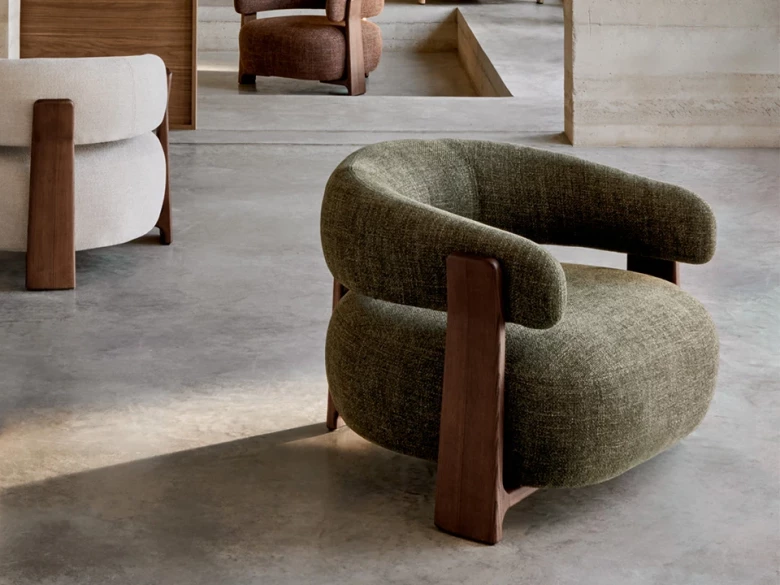 Fauteuil Granite - tissu chenille vert / bois de frêne finition foncée