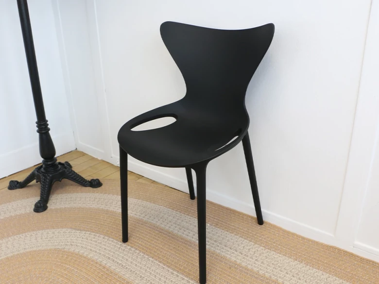 Chaise Love Vondom - noir - seconde vie (très bon état)