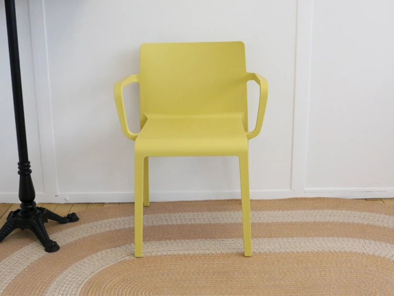 Chaise Volt 675 - jaune - (lot de 3) seconde vie