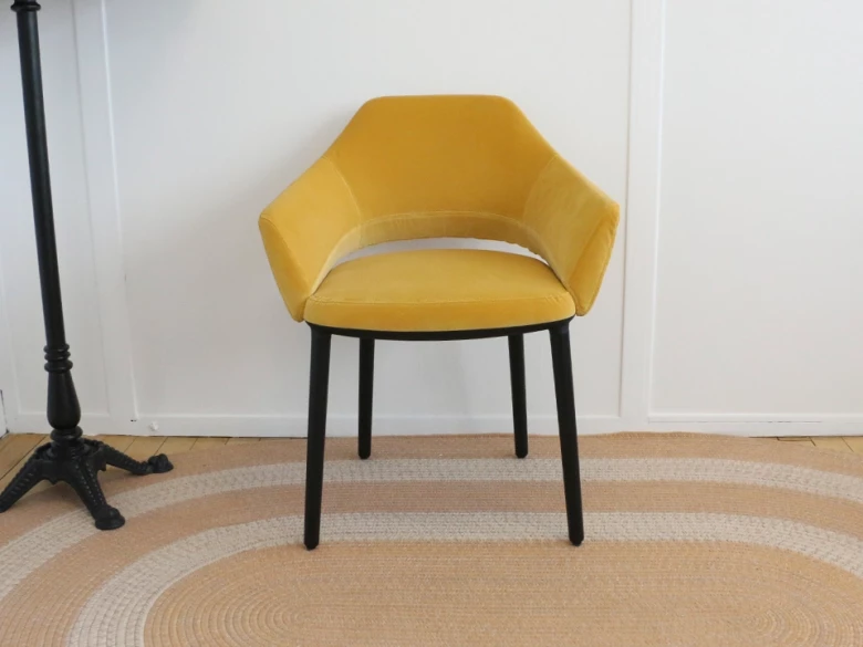 Fauteuil Vic 645 Pedrali - velours jaune