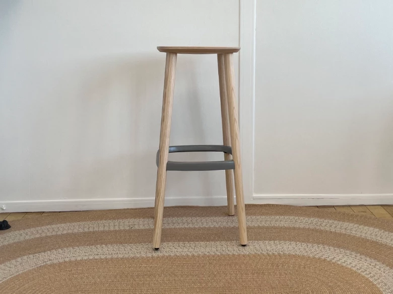 Tabouret Haut Babila 2706 Pedrali - frêne et aluminium - seconde vie