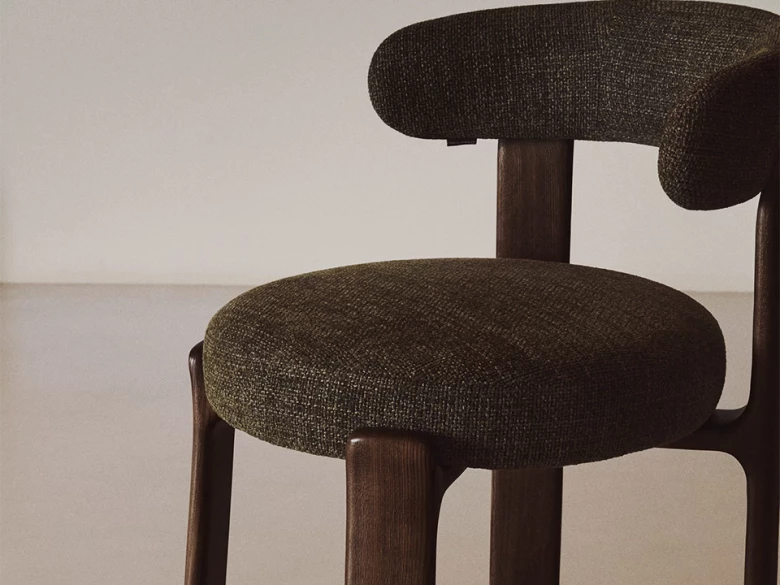 Tabouret Granite - tissu chenille vert / bois de frêne finition foncée