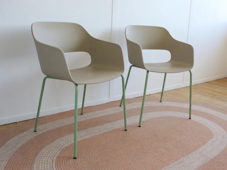 Chaise Babila 2735 Pedrali - sable et métal vert - (Lot de 2) - seconde vie