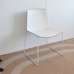 Chaise Tweet 897 Pedrali - blanc et beige - seconde vie - 3