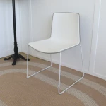 Chaise Tweet 897 Pedrali - blanc et beige - seconde vie - 4