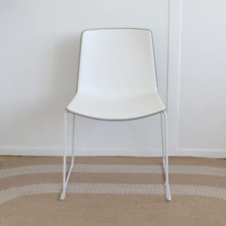 Chaise Tweet 897 Pedrali - blanc et beige - seconde vie
