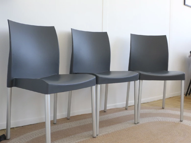 Chaise Ice 800 Pedrali - gris anthracite - (lot de 3) - seconde vie