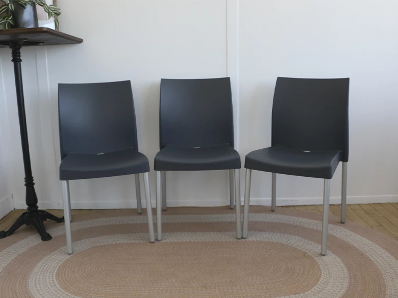 Chaise Ice 800 Pedrali - gris anthracite - (lot de 3) - seconde vie