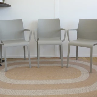 Chaise Volt 674 Pedrali - beige - (lot de 3) - seconde vie