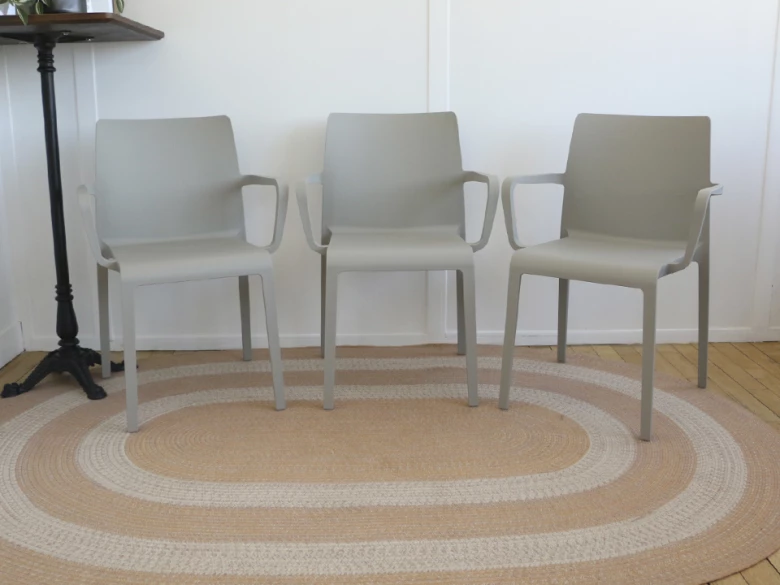 Chaise Volt 674 Pedrali - beige - (lot de 3) - seconde vie