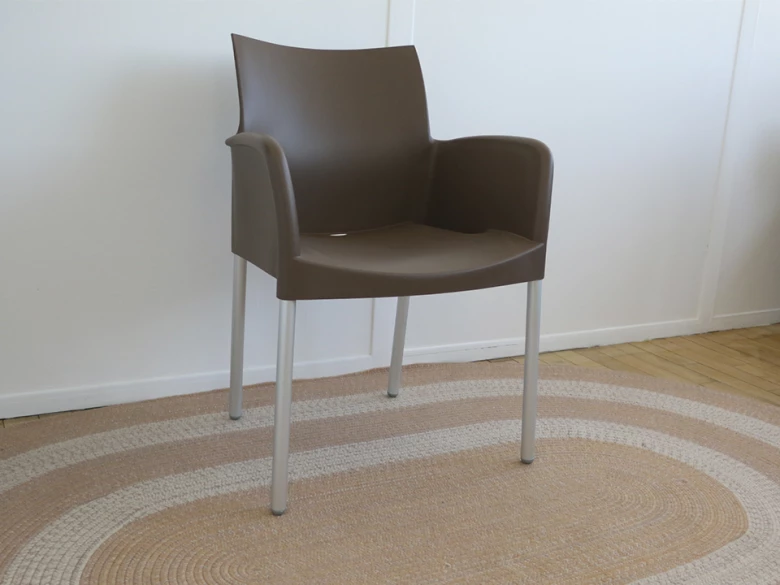 Chaise Ice 850 Pedrali - marron - seconde vie