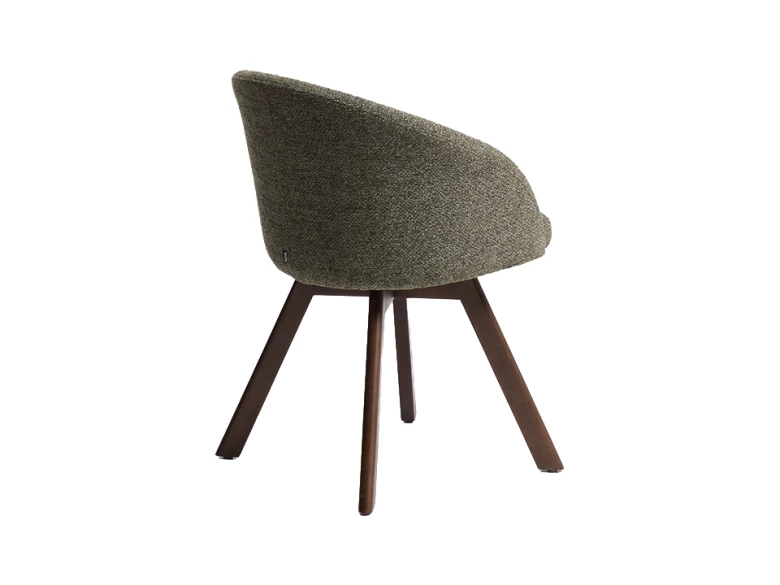 Chaise giratoire Marvin en chenille verte et pieds en chêne finition noyer