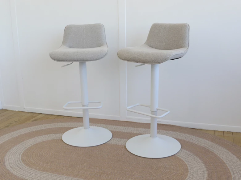 tabouret réglable Zenda - chenille beige et blanc mat - seconde vie (Lot de 3)