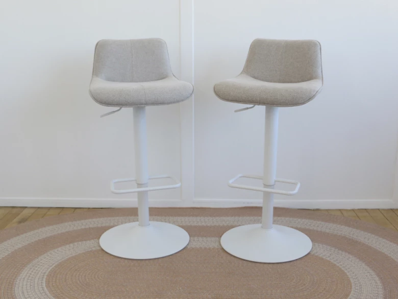 tabouret réglable Zenda - chenille beige et blanc mat - seconde vie (Lot de 3)